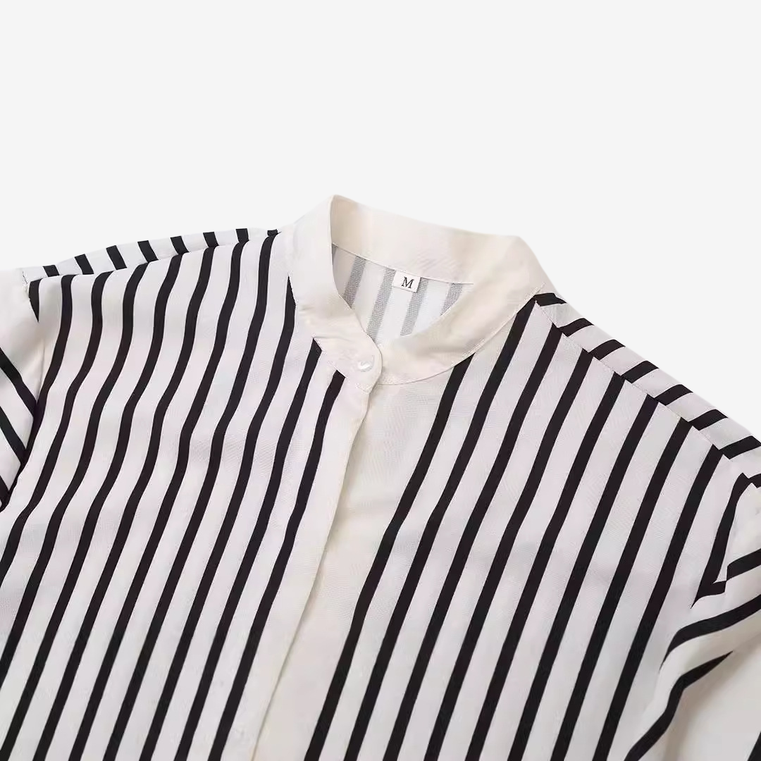 BLUSA CON ESTAMPADO - NORA