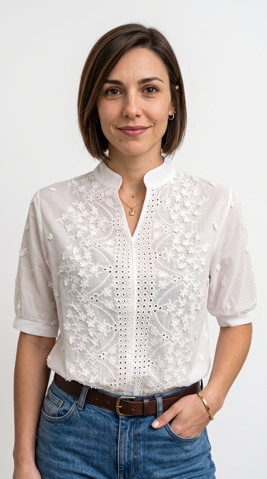 BLUSA CON RELIEVE LETICIA