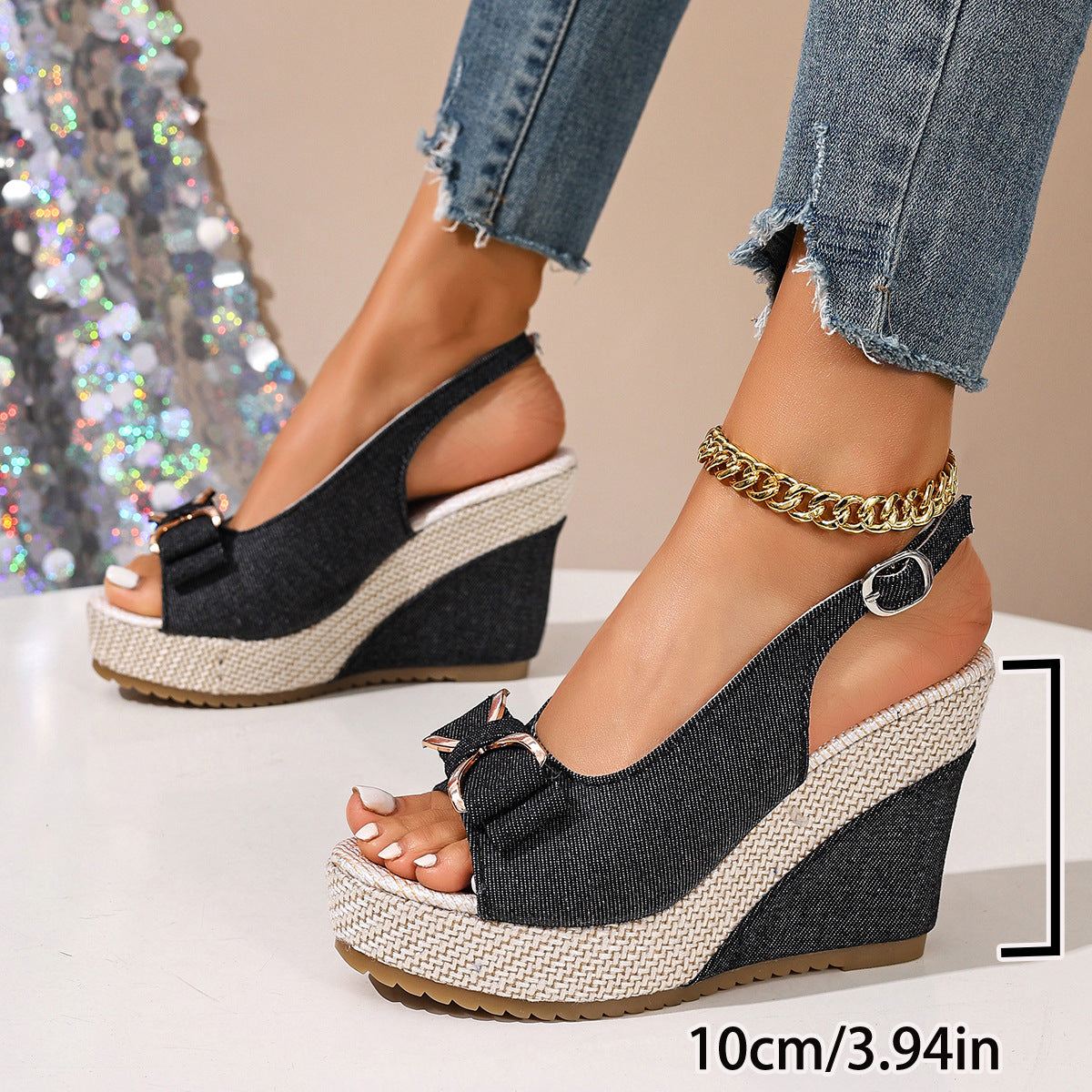 SANDALIAS DE CUÑA DE MEZCLILLA CELESTE CON LAZO - VARITA