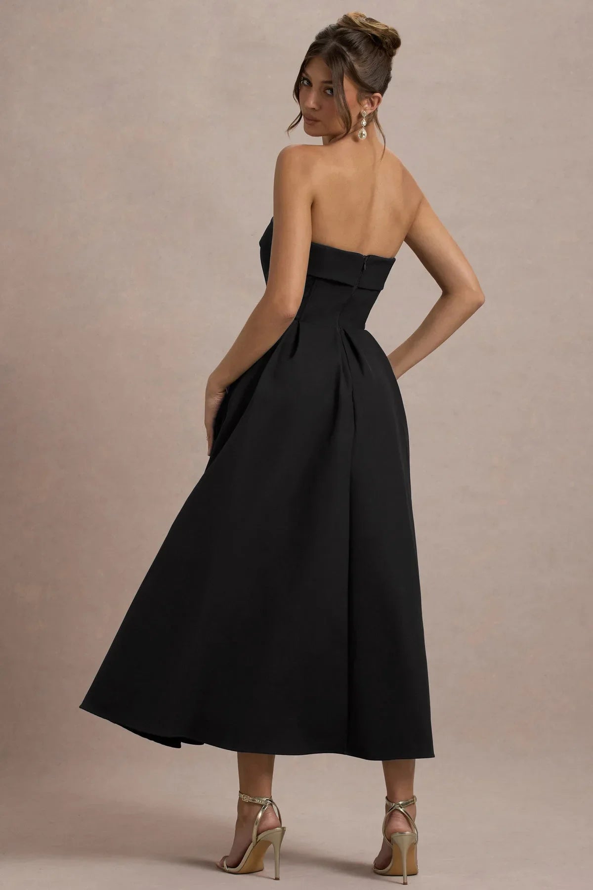 ELEGANTE VESTIDO MIDI CON ESCOTE DE HOMBROS DESCUBIERTOS - TIVAROA