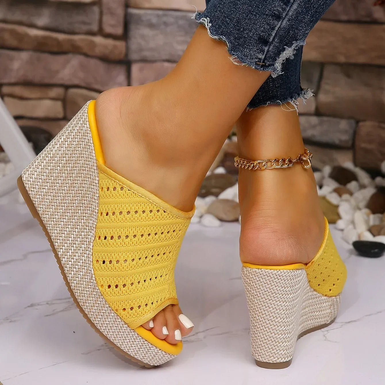 SANDALIAS DE CUÑA - TAQUITO