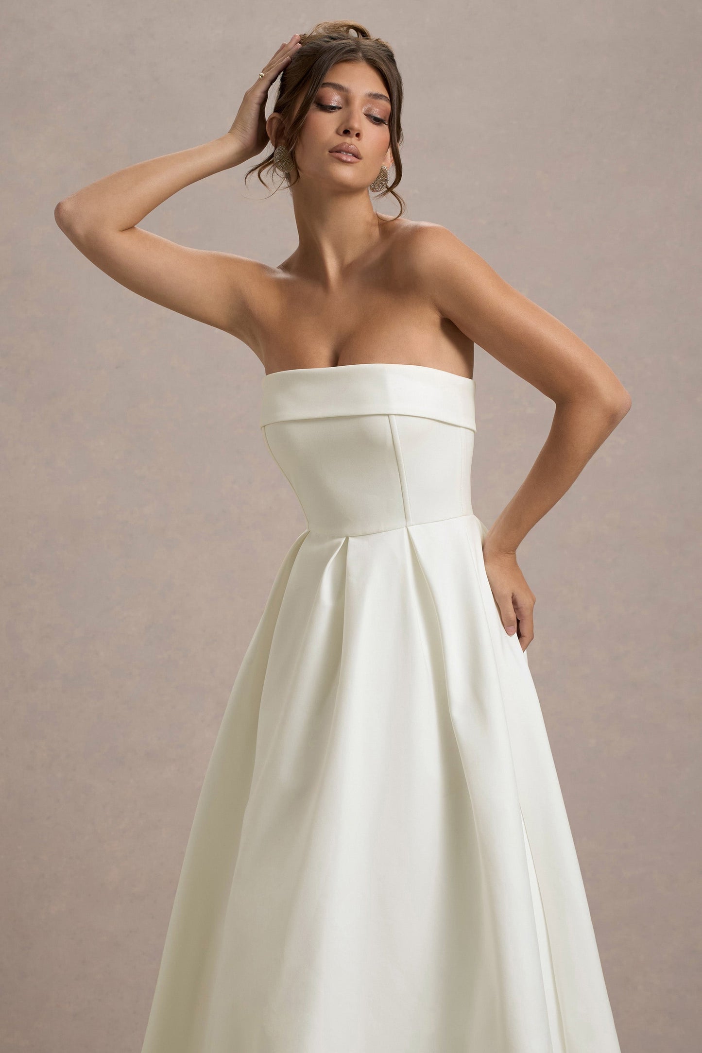 ELEGANTE VESTIDO MIDI CON ESCOTE DE HOMBROS DESCUBIERTOS - TIVAROA