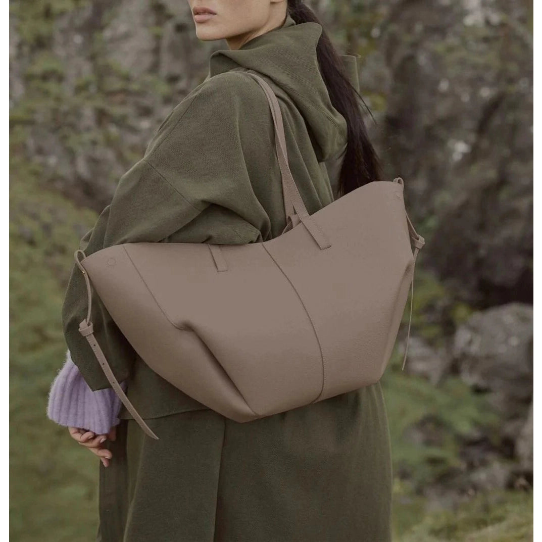 BOLSO DE HOMBRO DE GRAN CAPACIDAD - MATILDE