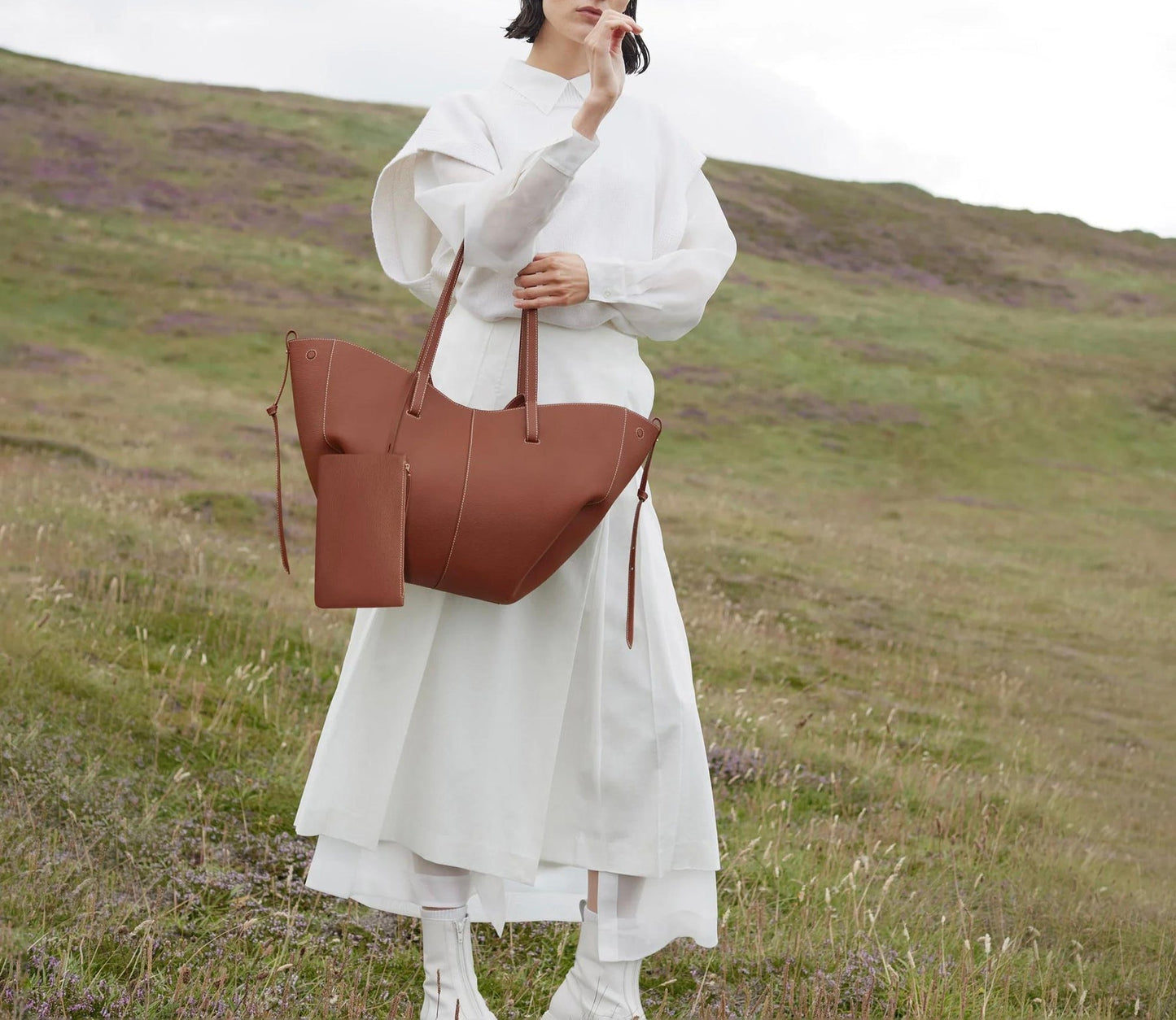 BOLSO DE HOMBRO DE GRAN CAPACIDAD - MATILDE