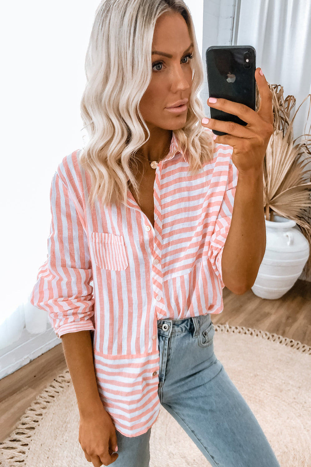 BLUSA ROSA DE MANGA LARGA CON BOTONES | CEPHY
