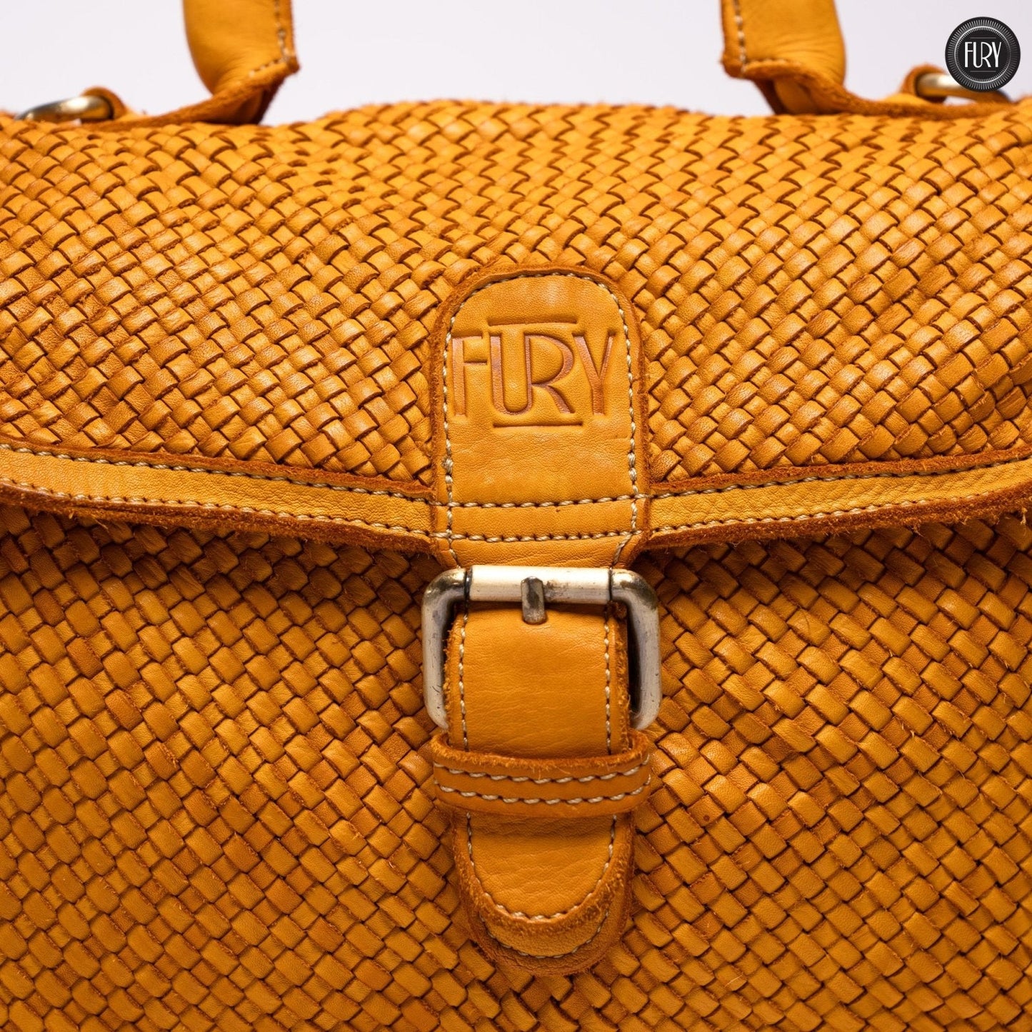 Borsa Camilla in pelle intrecciata