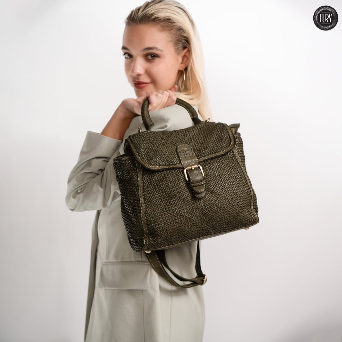 Borsa Camilla in pelle intrecciata