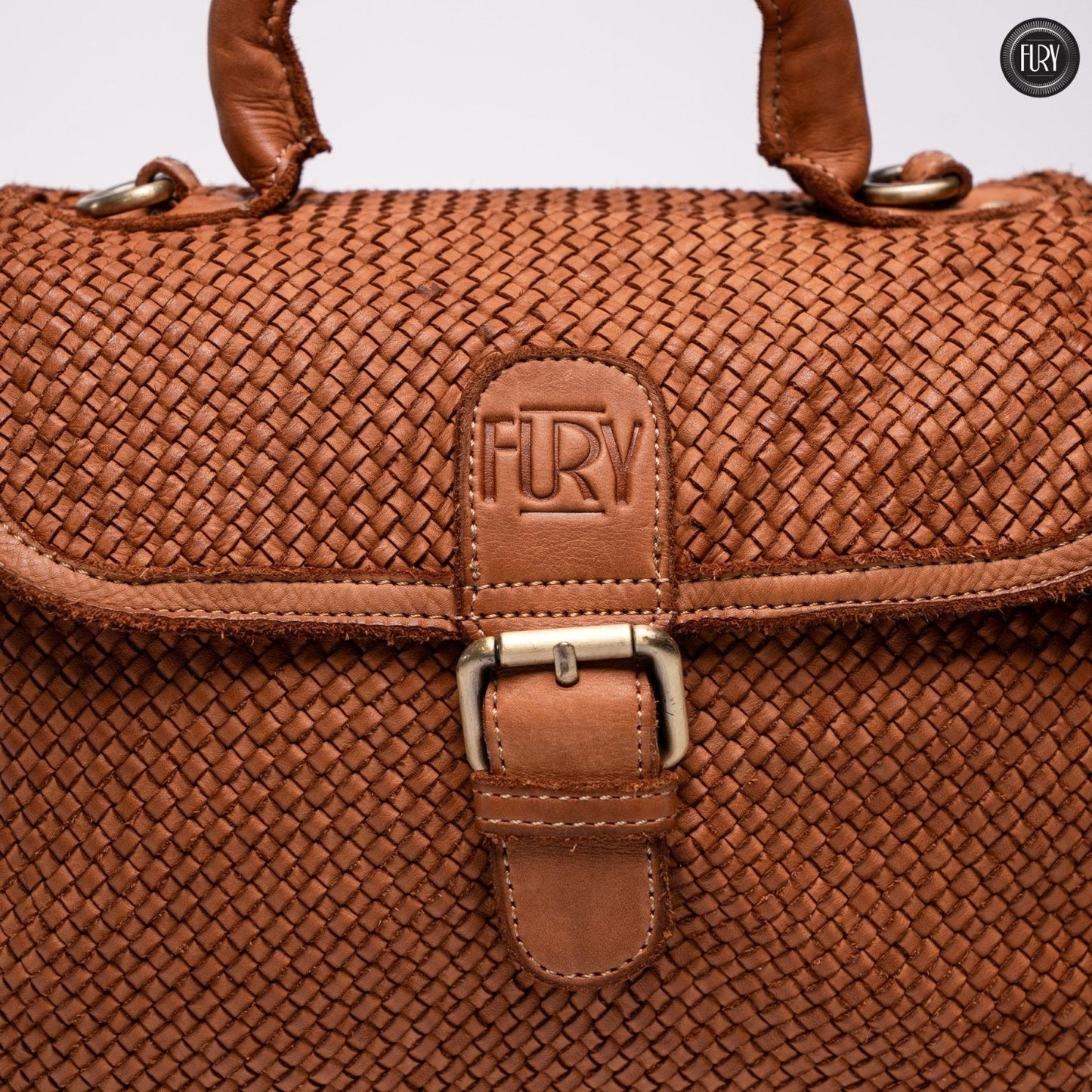 Borsa Camilla in pelle intrecciata