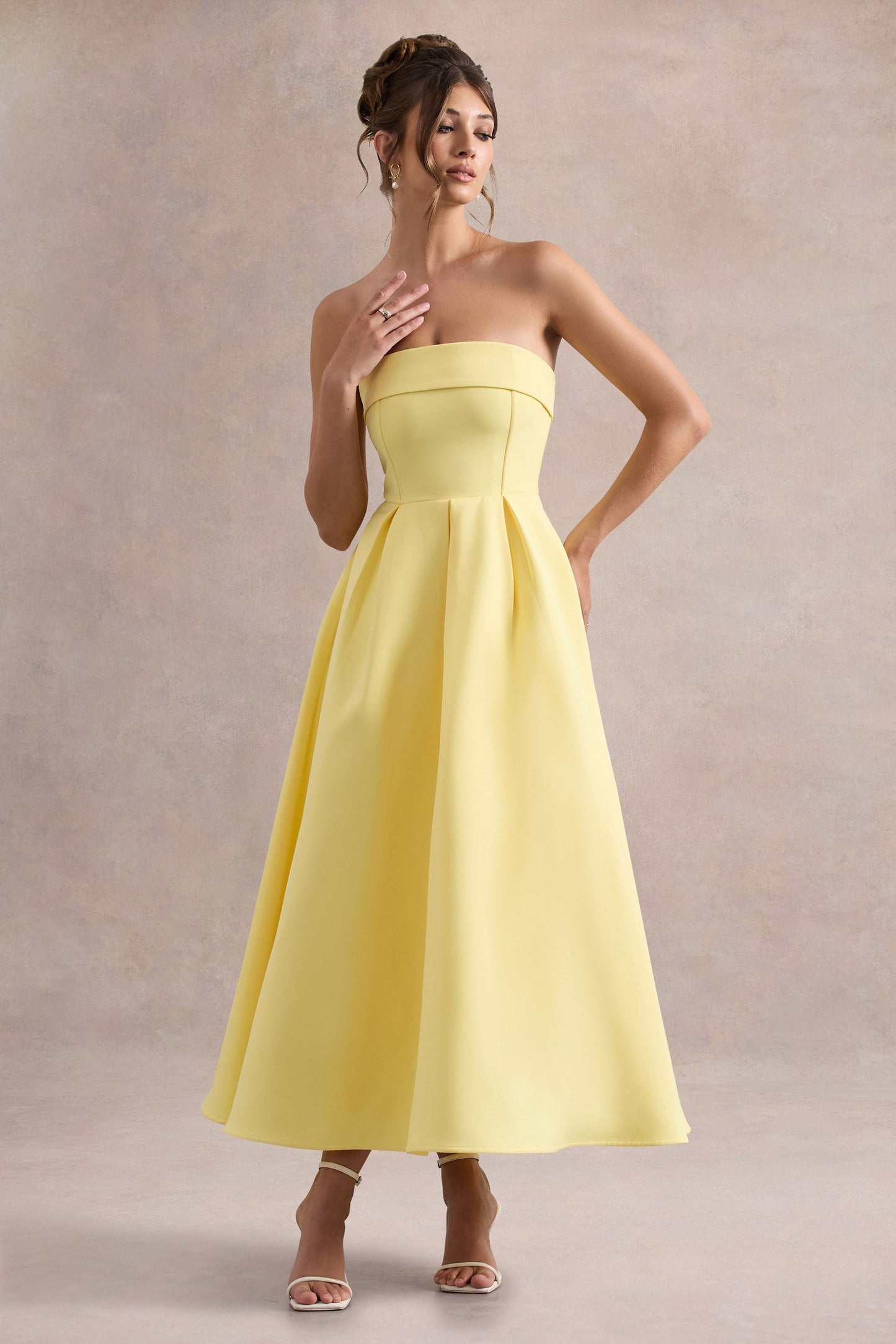 ELEGANTE VESTIDO MIDI CON ESCOTE DE HOMBROS DESCUBIERTOS - TIVAROA